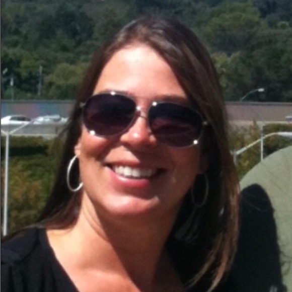 Meet your Posher, Amy - Picture 2 of 4